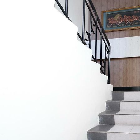 Myzone Homtel Hotel Semarang Exterior foto