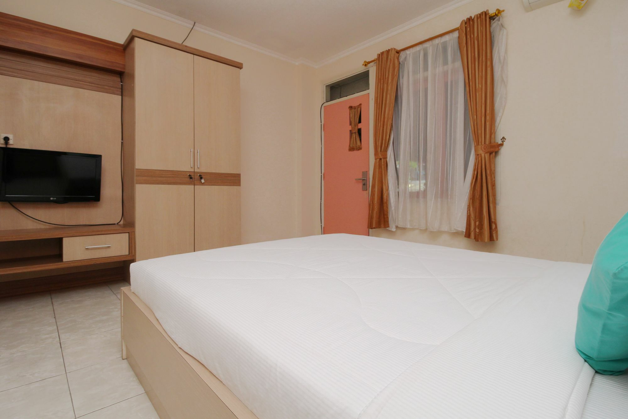 Myzone Homtel Hotel Semarang Exterior foto